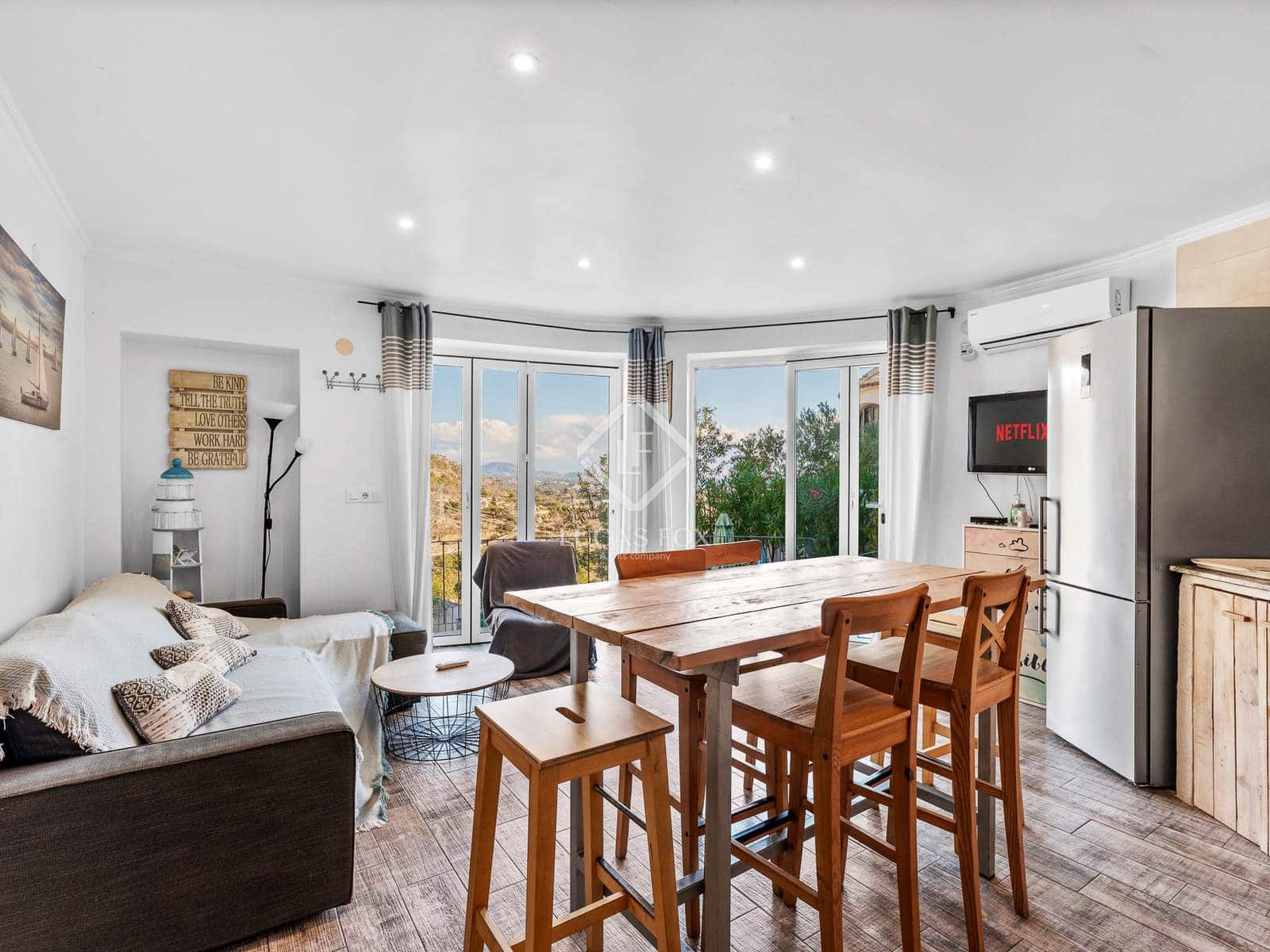 5 bedroom Villa for sale in Calpe / Calp with pool garage - € 635,000 (Ref: 7730492)