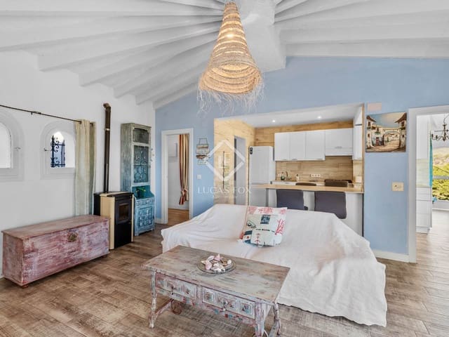 5 bedroom Villa for sale in Calpe / Calp with pool garage - € 635,000 (Ref: 7730492)