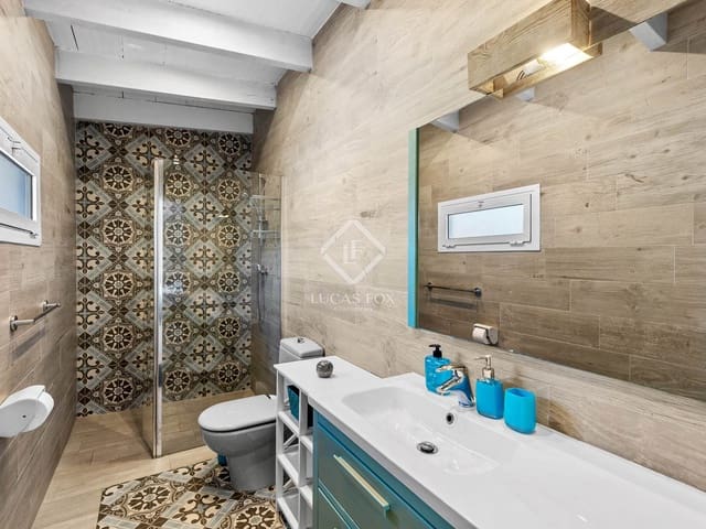 5 bedroom Villa for sale in Calpe / Calp with pool garage - € 635,000 (Ref: 7730492)