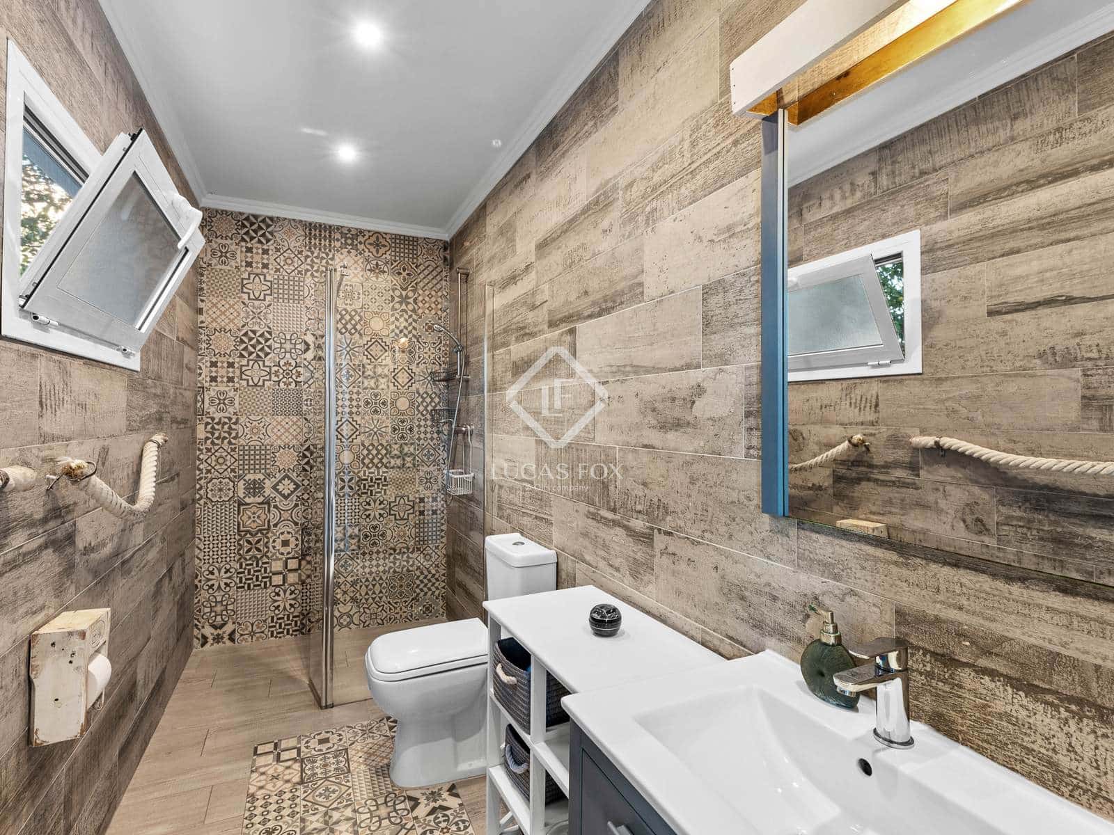 5 bedroom Villa for sale in Calpe / Calp with pool garage - € 635,000 (Ref: 7730492)