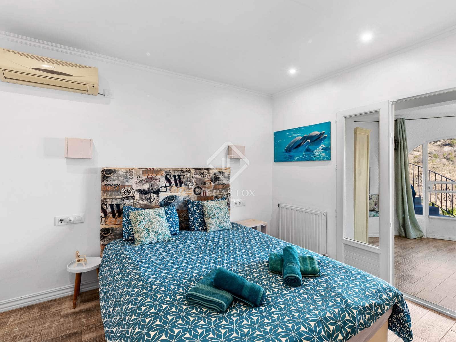 5 bedroom Villa for sale in Calpe / Calp with pool garage - € 635,000 (Ref: 7730492)