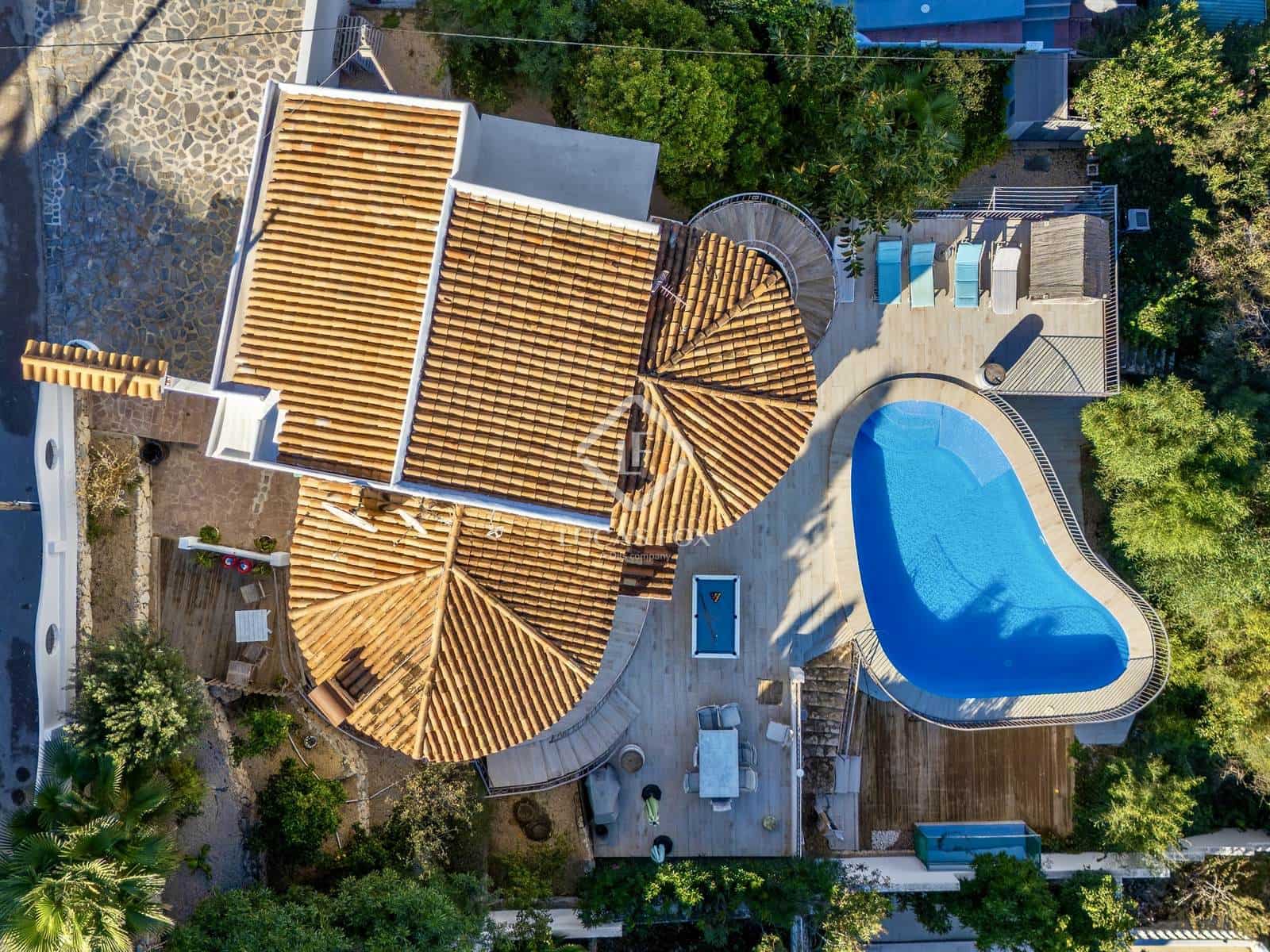 5 bedroom Villa for sale in Calpe / Calp with pool garage - € 635,000 (Ref: 7730492)