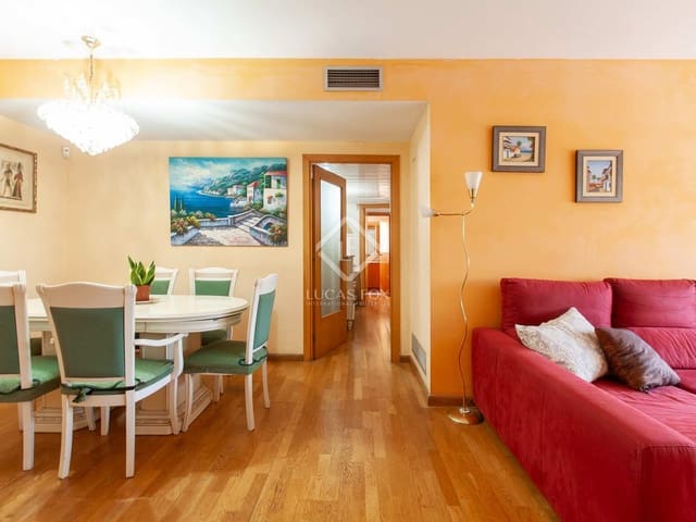 Apartamento de 3 habitaciones en Castelldefels en venta con piscina garaje - 657.510 € (Ref: 7730496)