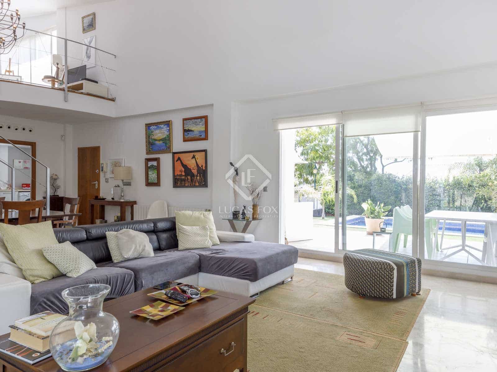 4 soveværelse Villa til salg i Betera med swimmingpool garage - € 849.000 (Ref: 7730499)