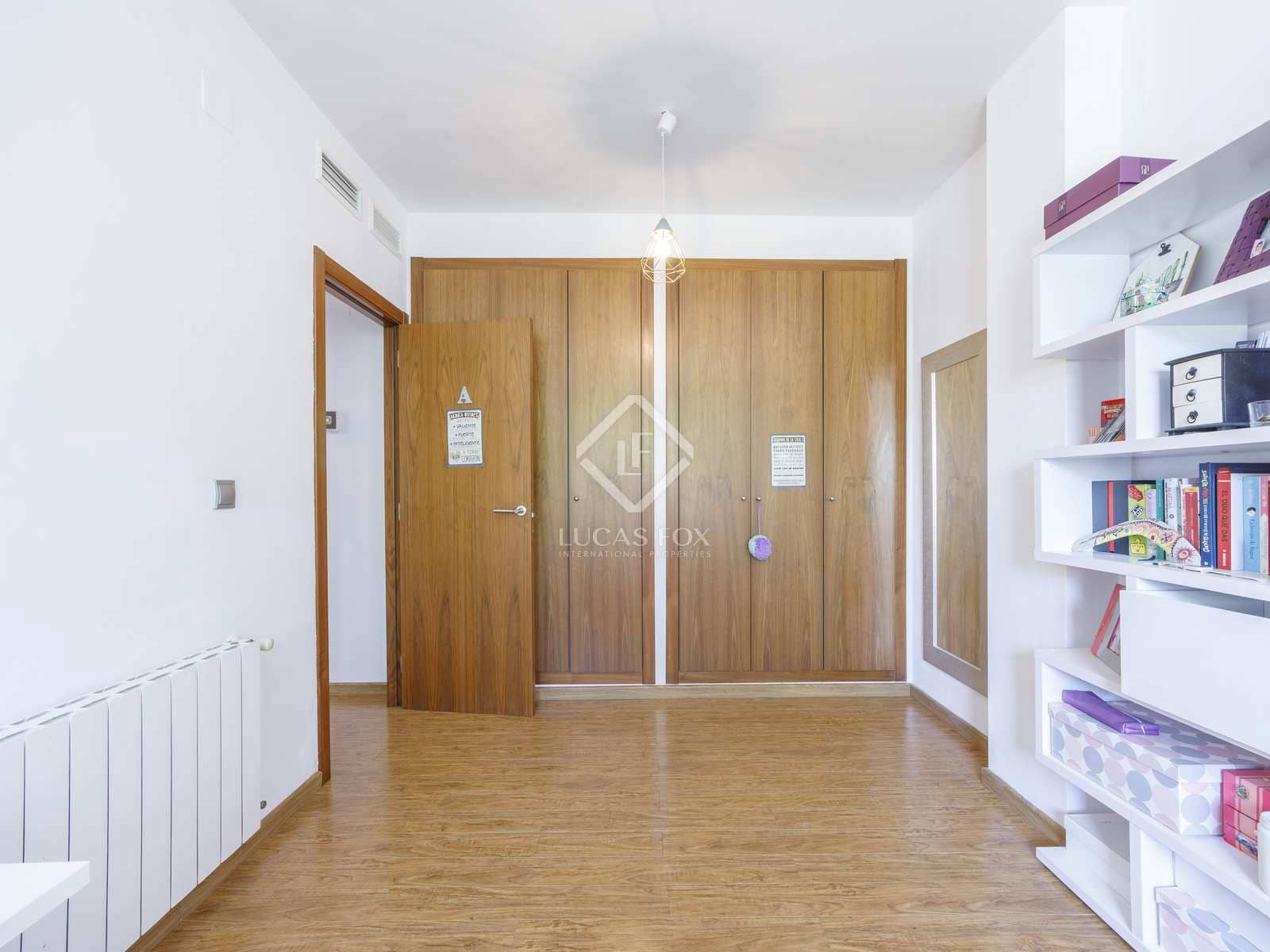 4 soveværelse Villa til salg i Betera med swimmingpool garage - € 849.000 (Ref: 7730499)