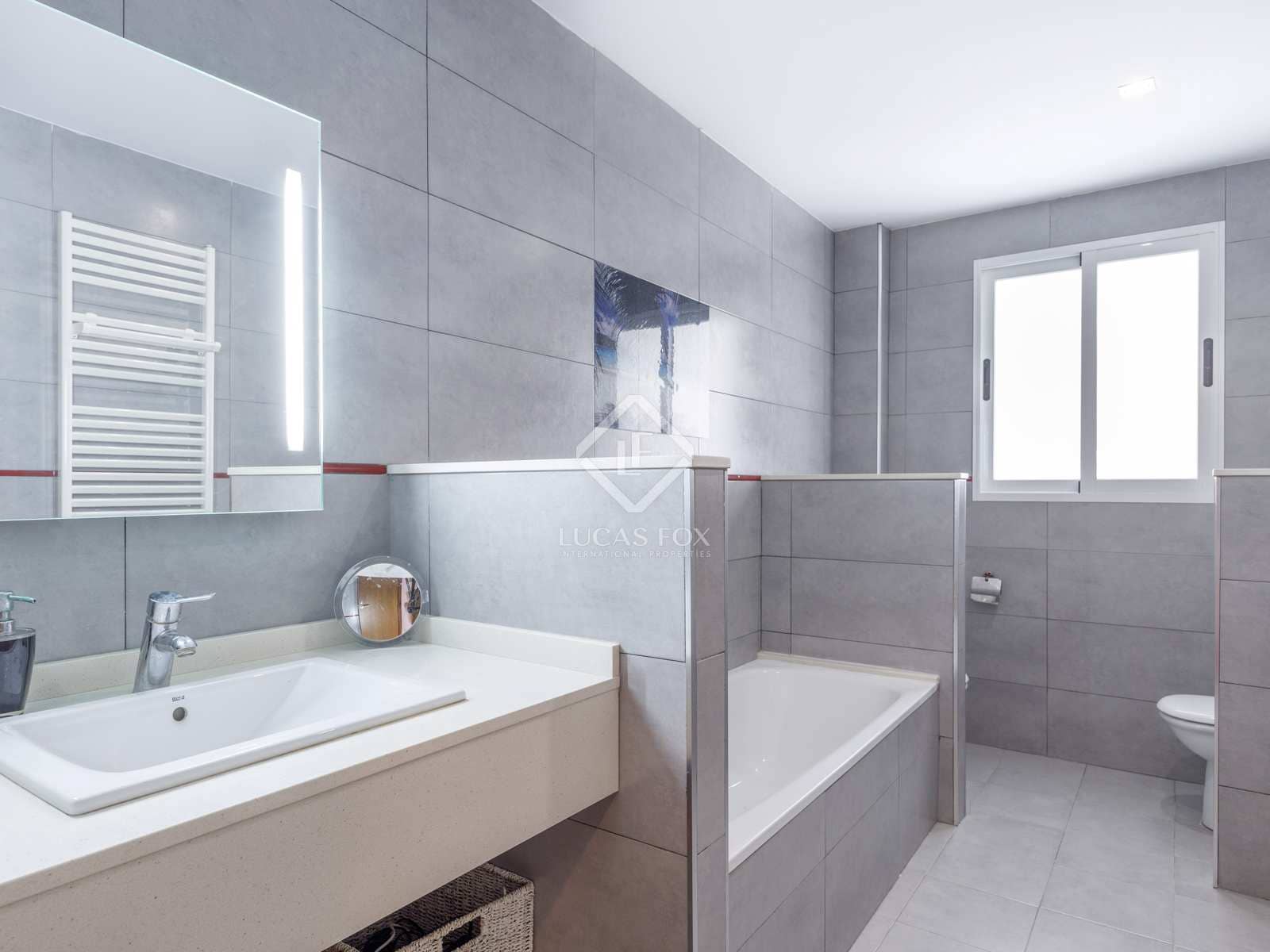 4 soveværelse Villa til salg i Betera med swimmingpool garage - € 849.000 (Ref: 7730499)