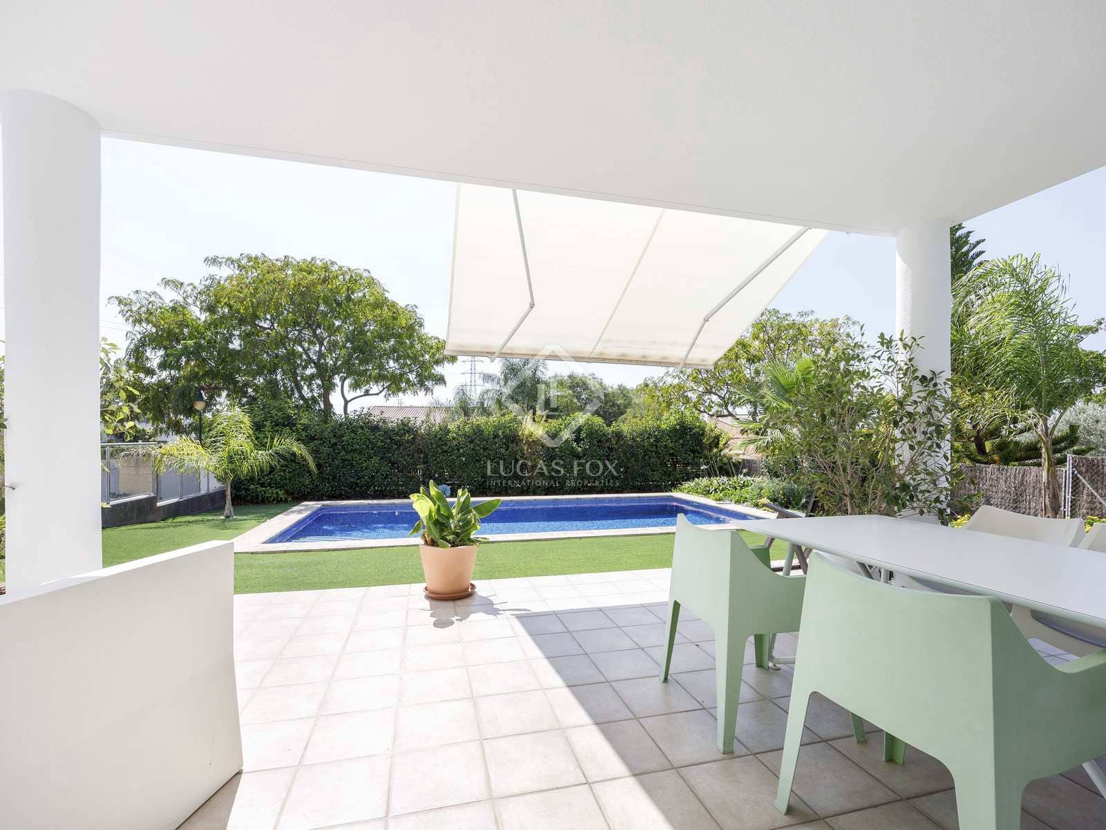 4 soveværelse Villa til salg i Betera med swimmingpool garage - € 849.000 (Ref: 7730499)