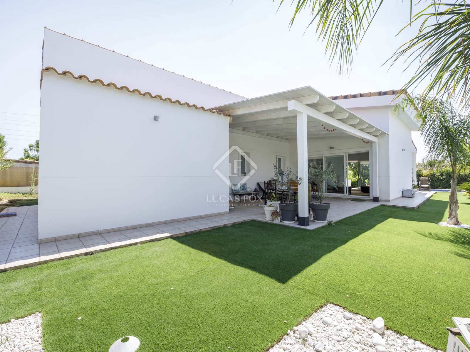 4 soveværelse Villa til salg i Betera med swimmingpool garage - € 849.000 (Ref: 7730499)