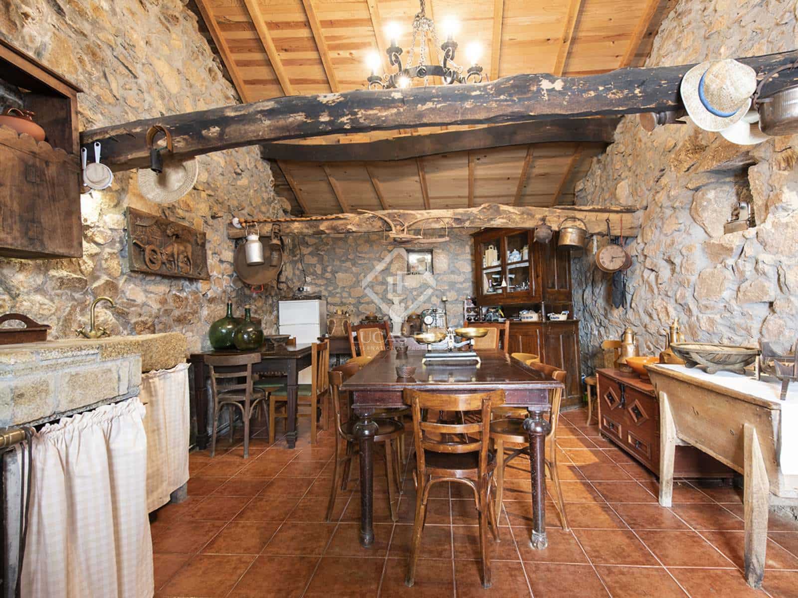 4 soveværelse Villa til salg i Celanova med garage - € 660.000 (Ref: 7731738)