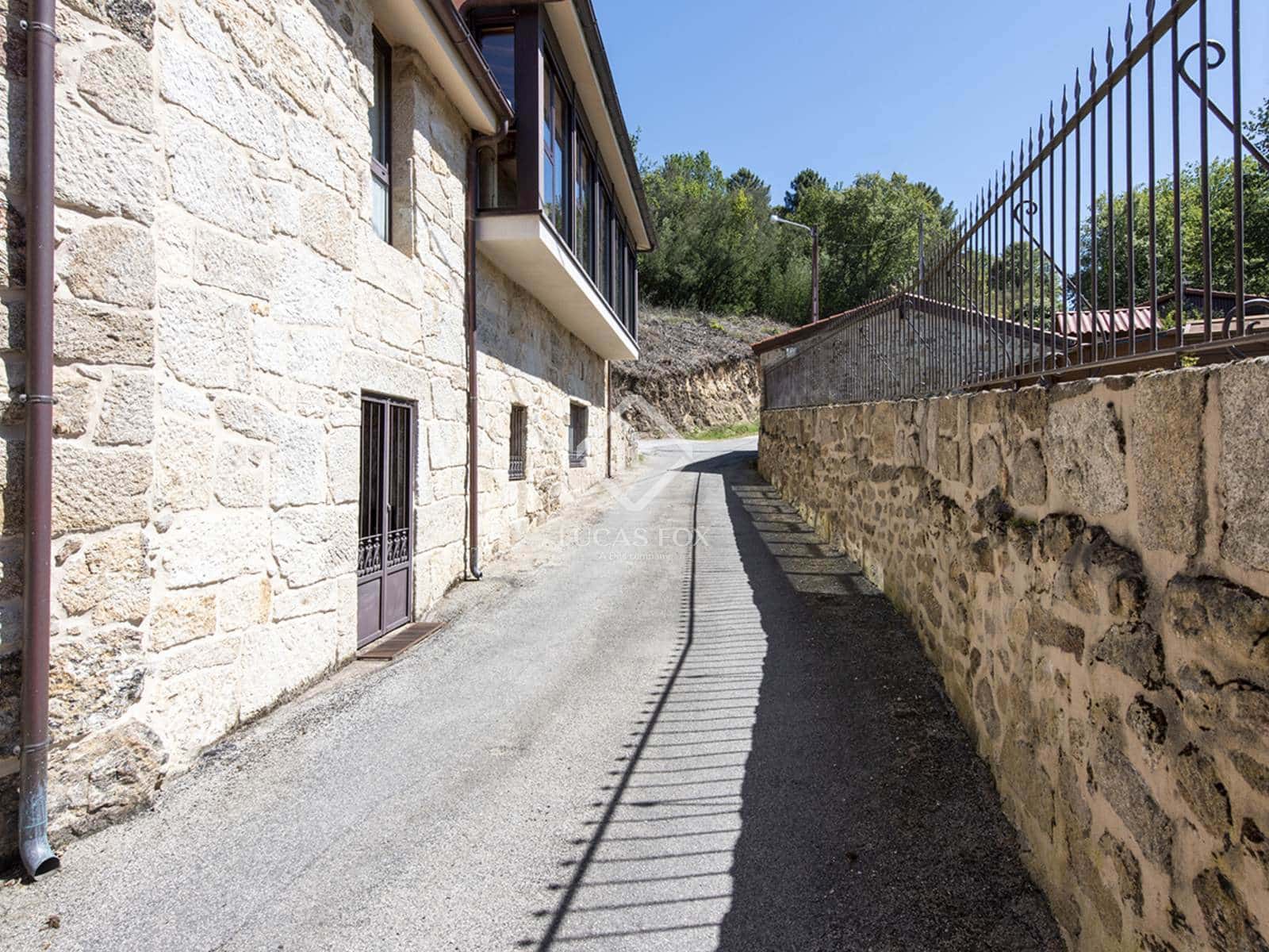 4 soveværelse Villa til salg i Celanova med garage - € 660.000 (Ref: 7731738)