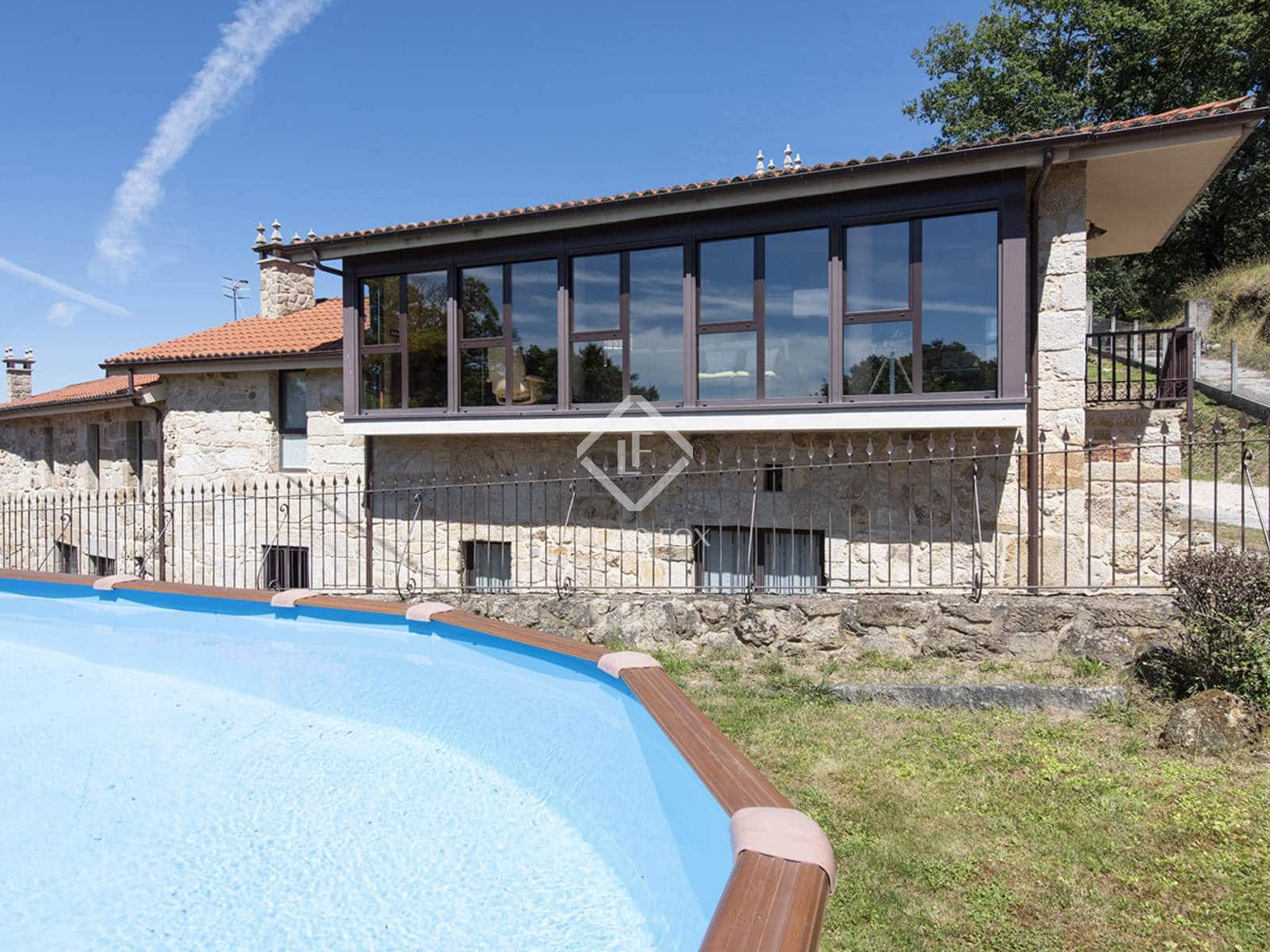 4 soveværelse Villa til salg i Celanova med garage - € 660.000 (Ref: 7731738)