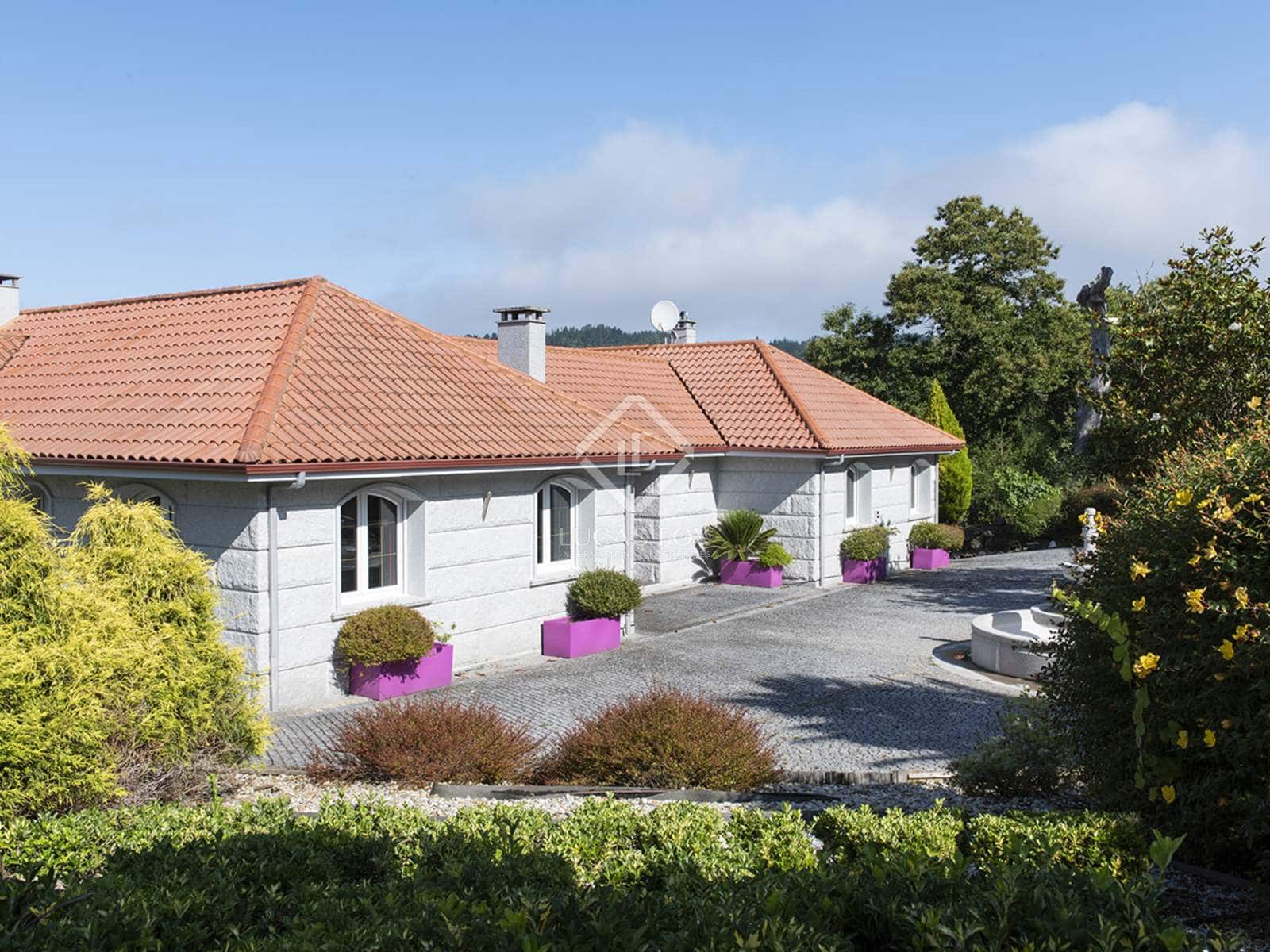 4 soveværelse Villa til salg i Nogueira de Ramuin med swimmingpool garage - € 940.000 (Ref: 7731739)