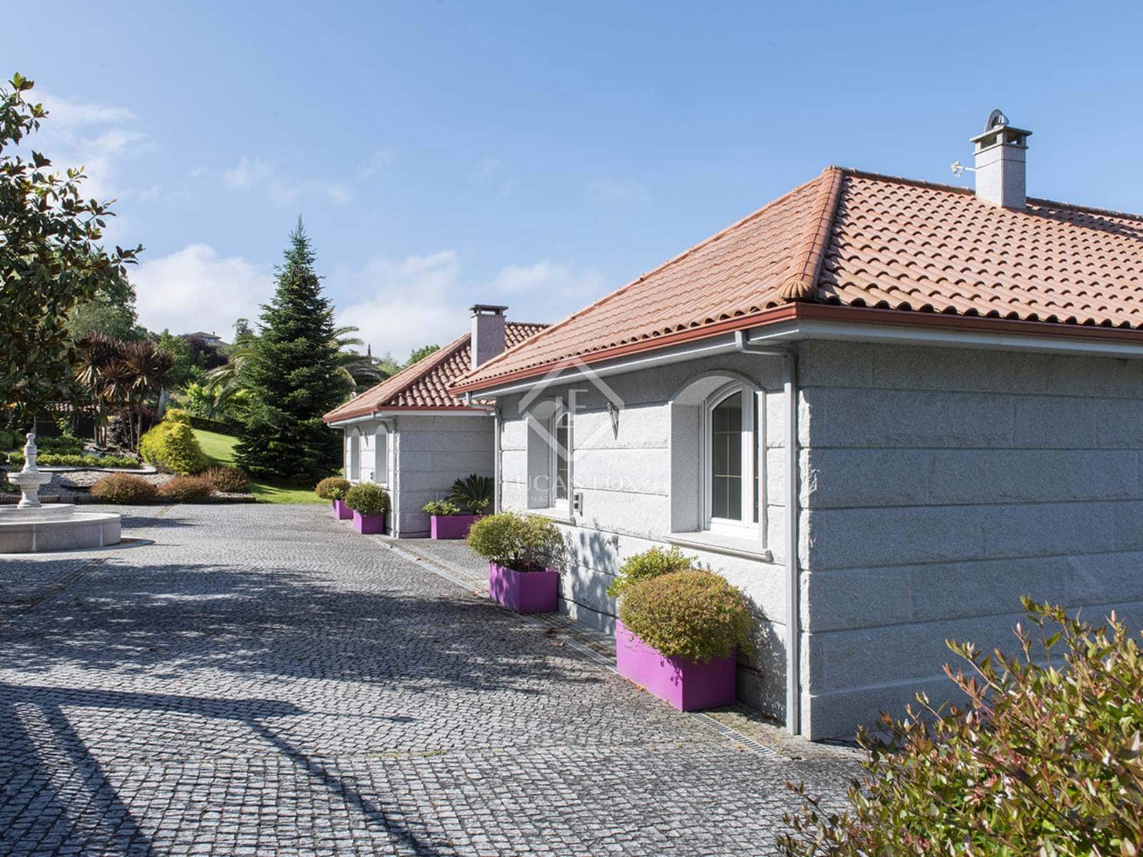 4 soveværelse Villa til salg i Nogueira de Ramuin med swimmingpool garage - € 940.000 (Ref: 7731739)