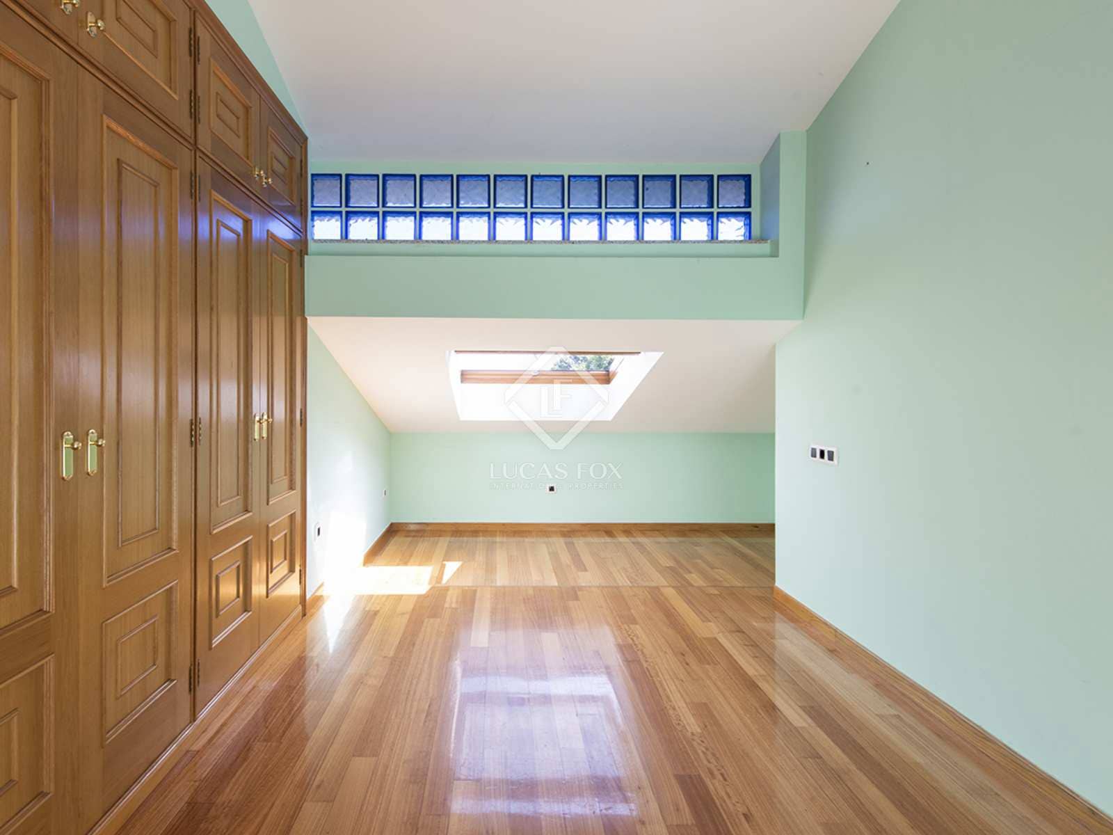 4 makuuhuone Huvila myytävänä paikassa Redondela mukana 
autotalli - 550 000 € (Ref: 7731741)