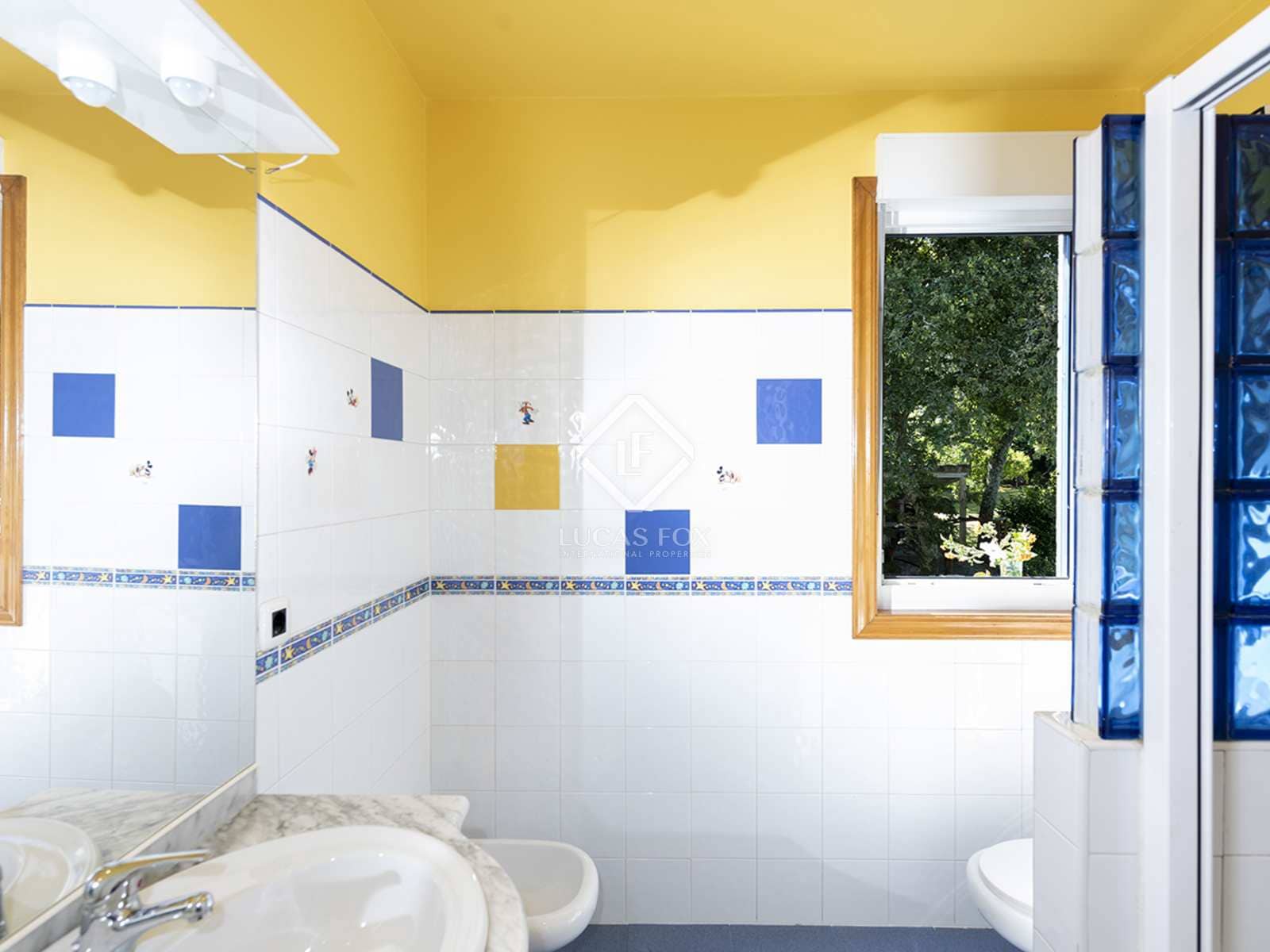 4 makuuhuone Huvila myytävänä paikassa Redondela mukana 
autotalli - 550 000 € (Ref: 7731741)