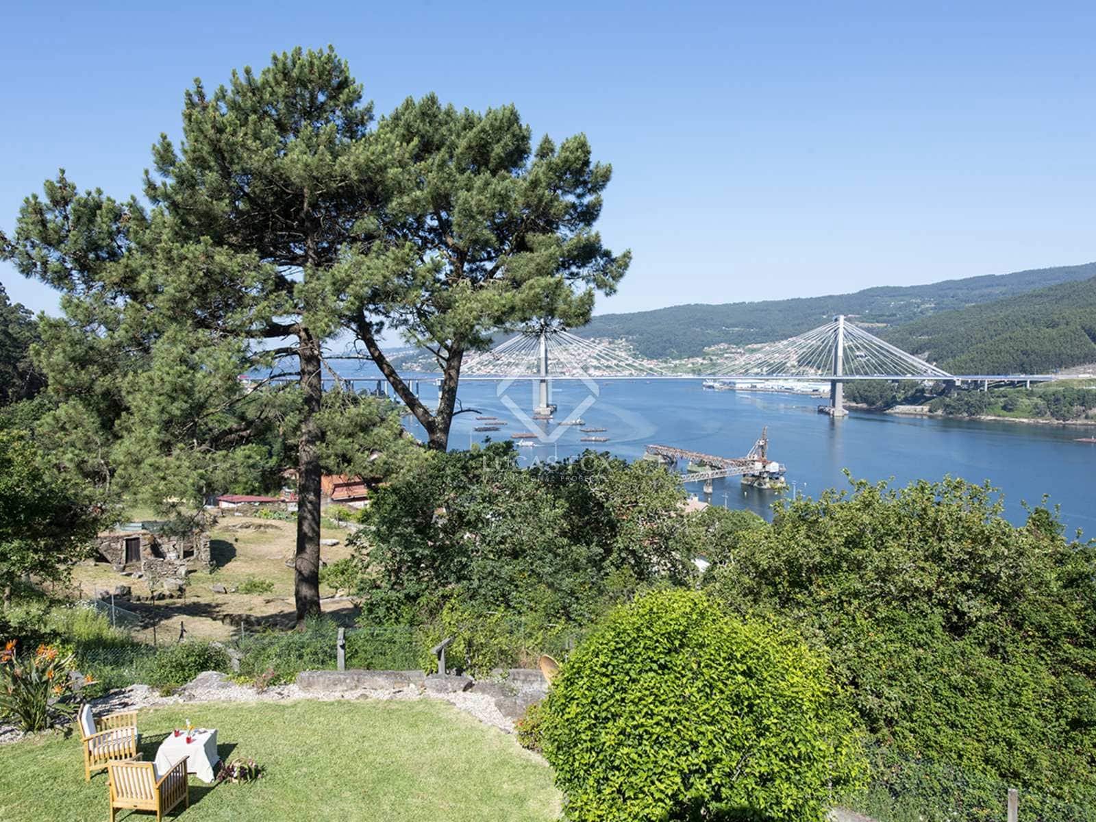 4 makuuhuone Huvila myytävänä paikassa Redondela mukana 
autotalli - 550 000 € (Ref: 7731741)