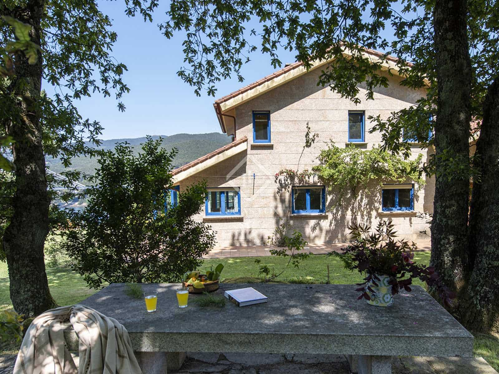 4 makuuhuone Huvila myytävänä paikassa Redondela mukana 
autotalli - 550 000 € (Ref: 7731741)