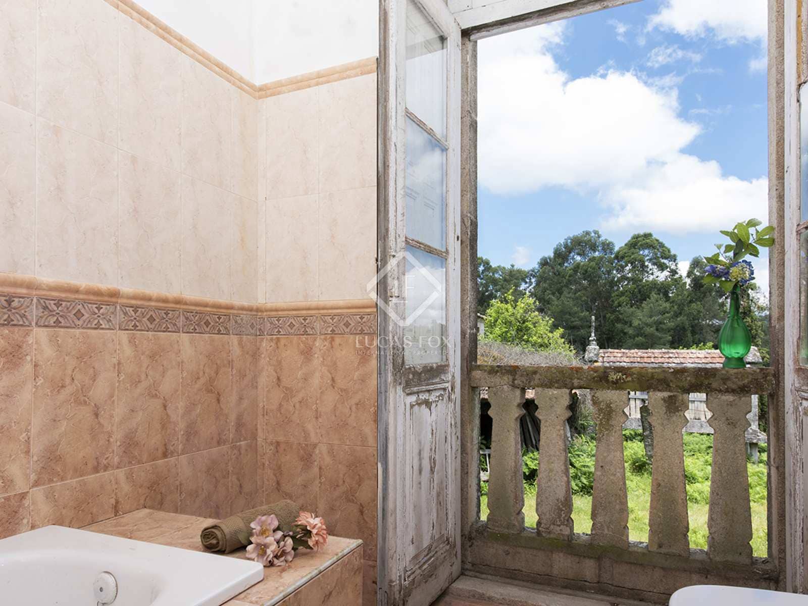 9 soveværelse Finca/Landehus til salg i Pazos de Borben med garage - € 750.000 (Ref: 7731743)