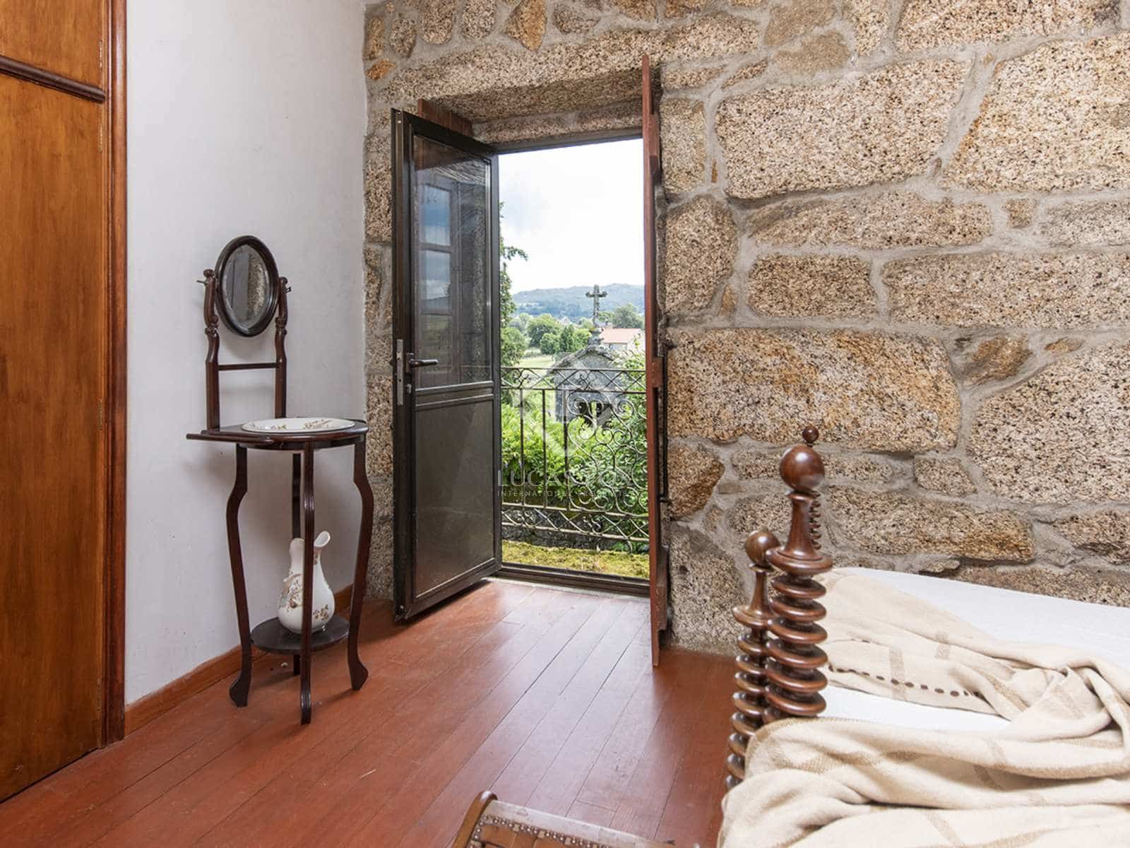 9 soveværelse Finca/Landehus til salg i Pazos de Borben med garage - € 750.000 (Ref: 7731743)