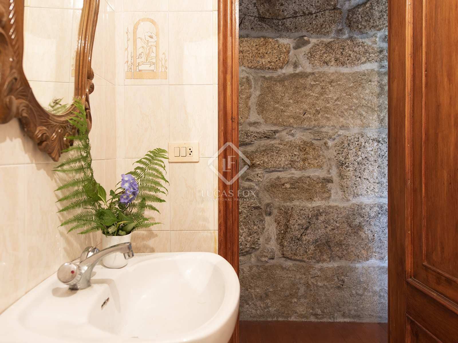 9 soveværelse Finca/Landehus til salg i Pazos de Borben med garage - € 750.000 (Ref: 7731743)