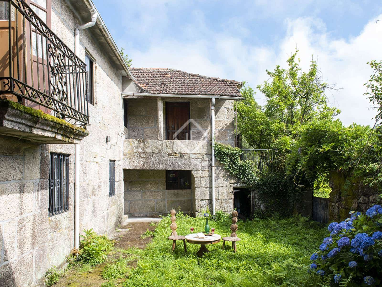 9 soveværelse Finca/Landehus til salg i Pazos de Borben med garage - € 750.000 (Ref: 7731743)