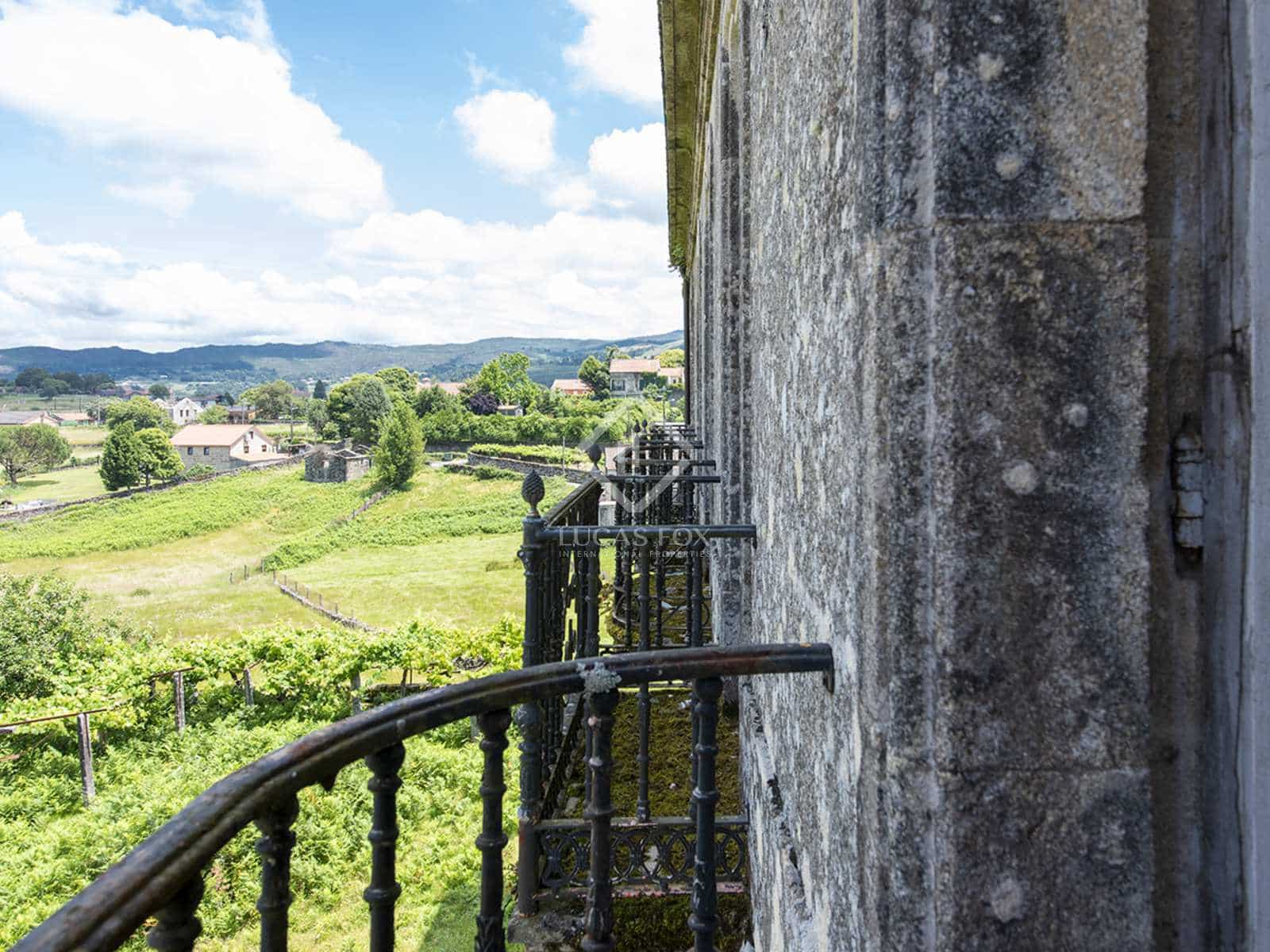 9 soveværelse Finca/Landehus til salg i Pazos de Borben med garage - € 750.000 (Ref: 7731743)