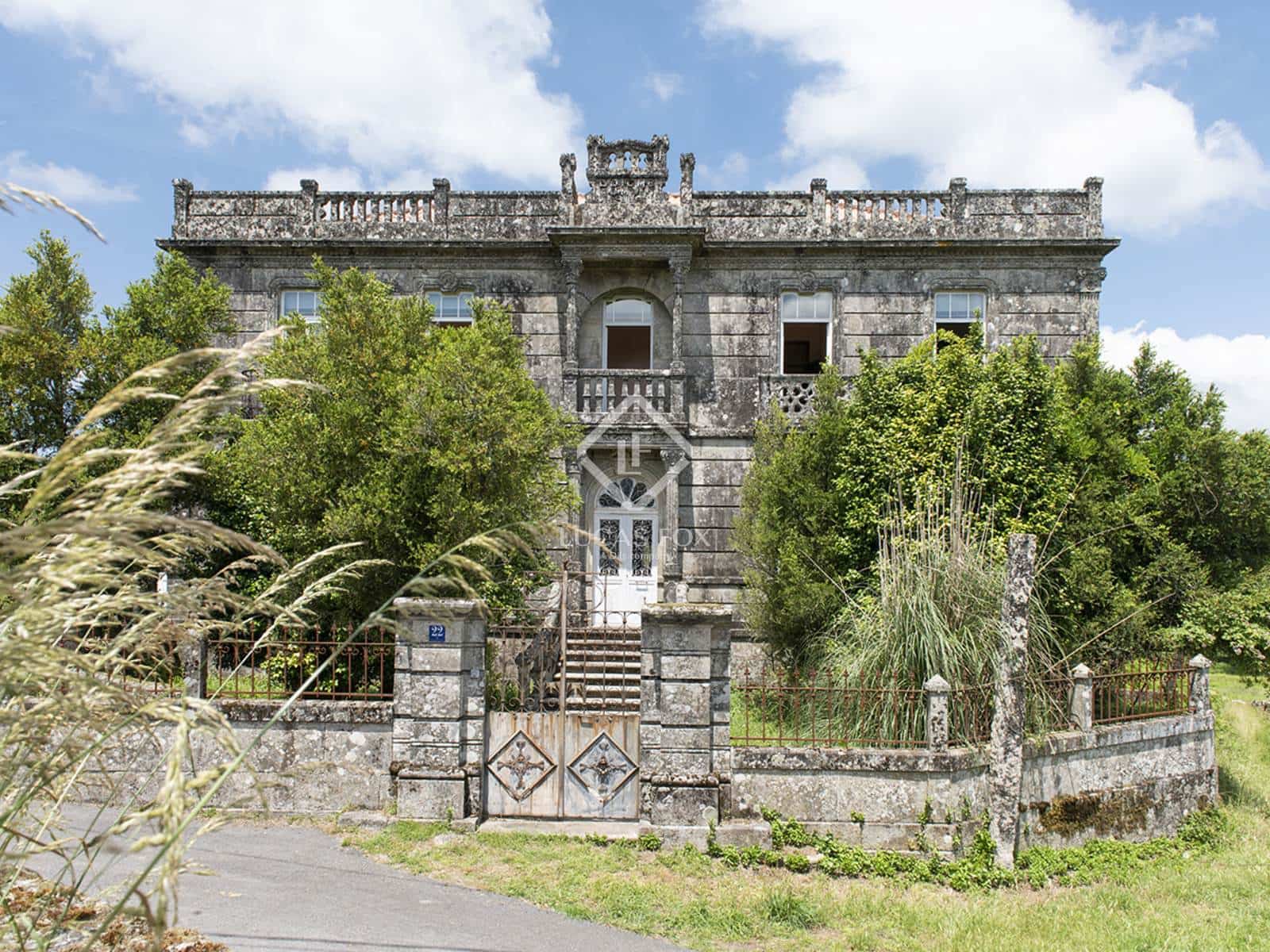 9 soveværelse Finca/Landehus til salg i Pazos de Borben med garage - € 750.000 (Ref: 7731743)