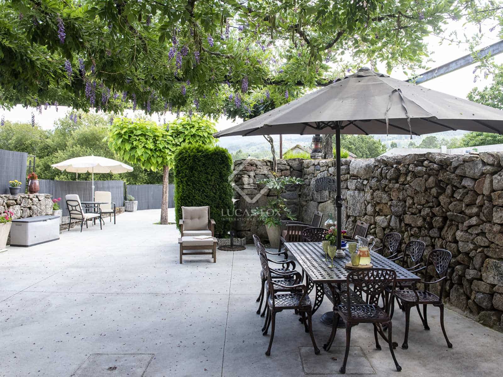 3 soveværelse Villa til salg i Mondariz med swimmingpool garage - € 425.000 (Ref: 7731746)