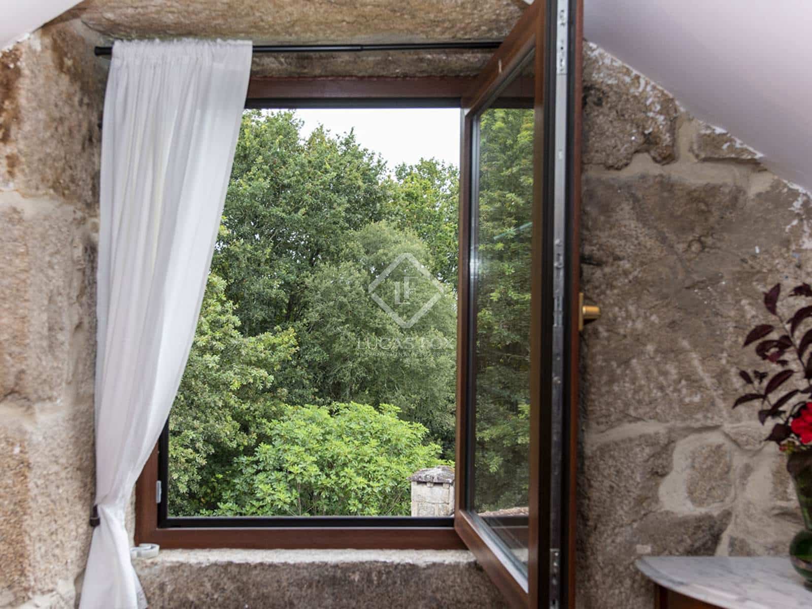 3 soveværelse Villa til salg i Mondariz med swimmingpool garage - € 425.000 (Ref: 7731746)