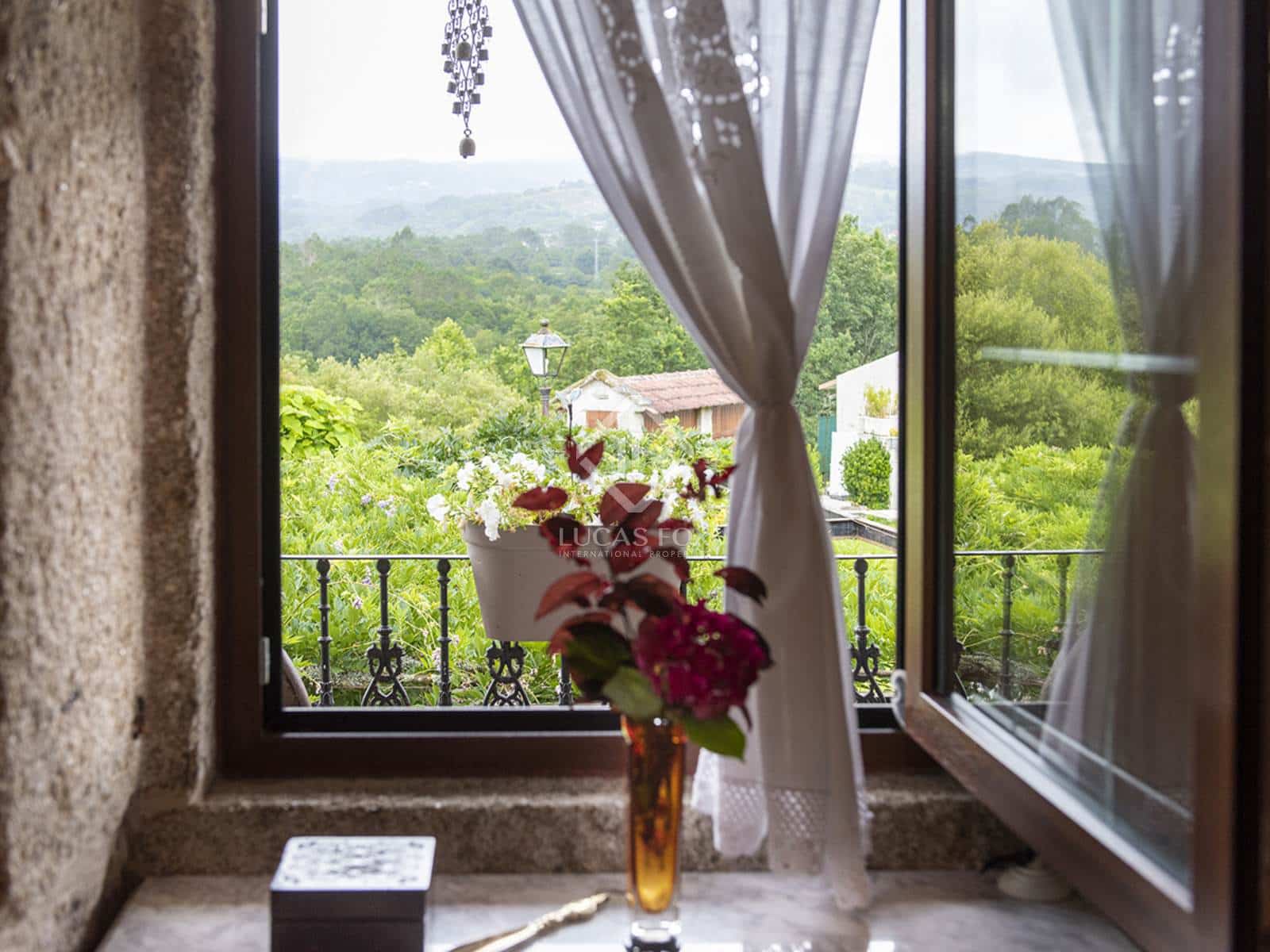 3 soveværelse Villa til salg i Mondariz med swimmingpool garage - € 425.000 (Ref: 7731746)