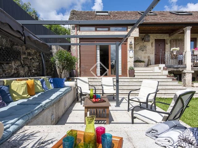 3 bedroom Villa for sale in Mondariz with pool garage - € 425,000 (Ref: 7731746)