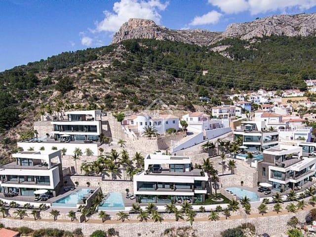 4 slaapkamer Villa te koop in Calpe / Calp met zwembad garage - € 1.850.000 (Ref: 7731749)