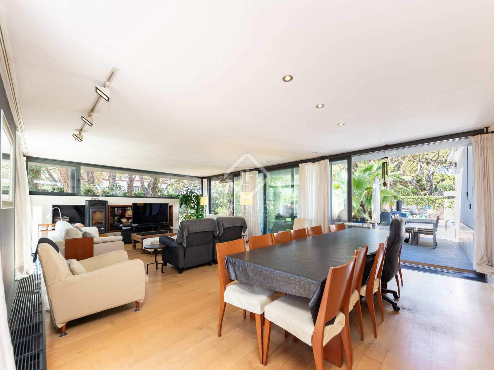 4 soveværelse Villa til salg i Gava med swimmingpool garage - € 3.790.000 (Ref: 7733441)