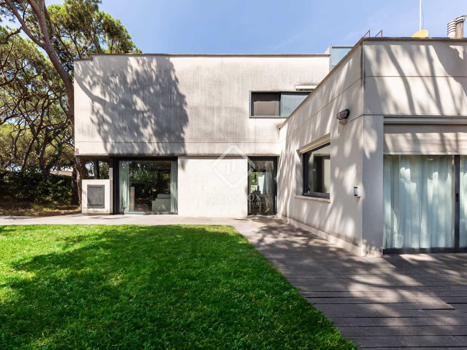 4 soveværelse Villa til salg i Gava med swimmingpool garage - € 3.790.000 (Ref: 7733441)