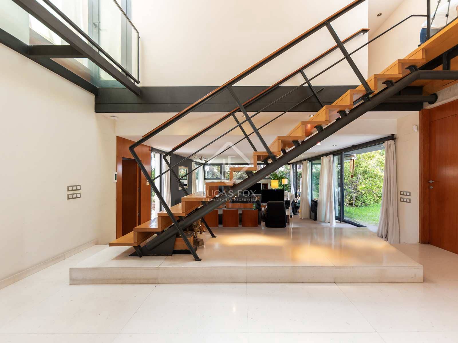 4 soveværelse Villa til salg i Gava med swimmingpool garage - € 3.790.000 (Ref: 7733441)