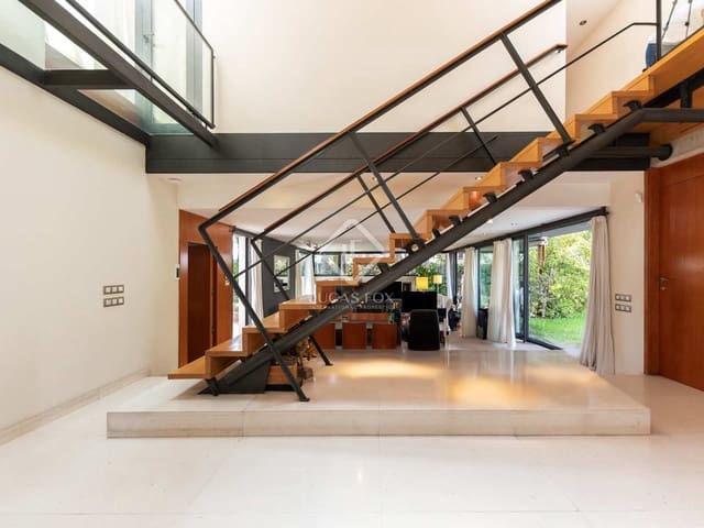 4 Zimmer Villa zu verkaufen in Gavà mit Pool Garage - 3.790.000 € (Ref: 7733441)