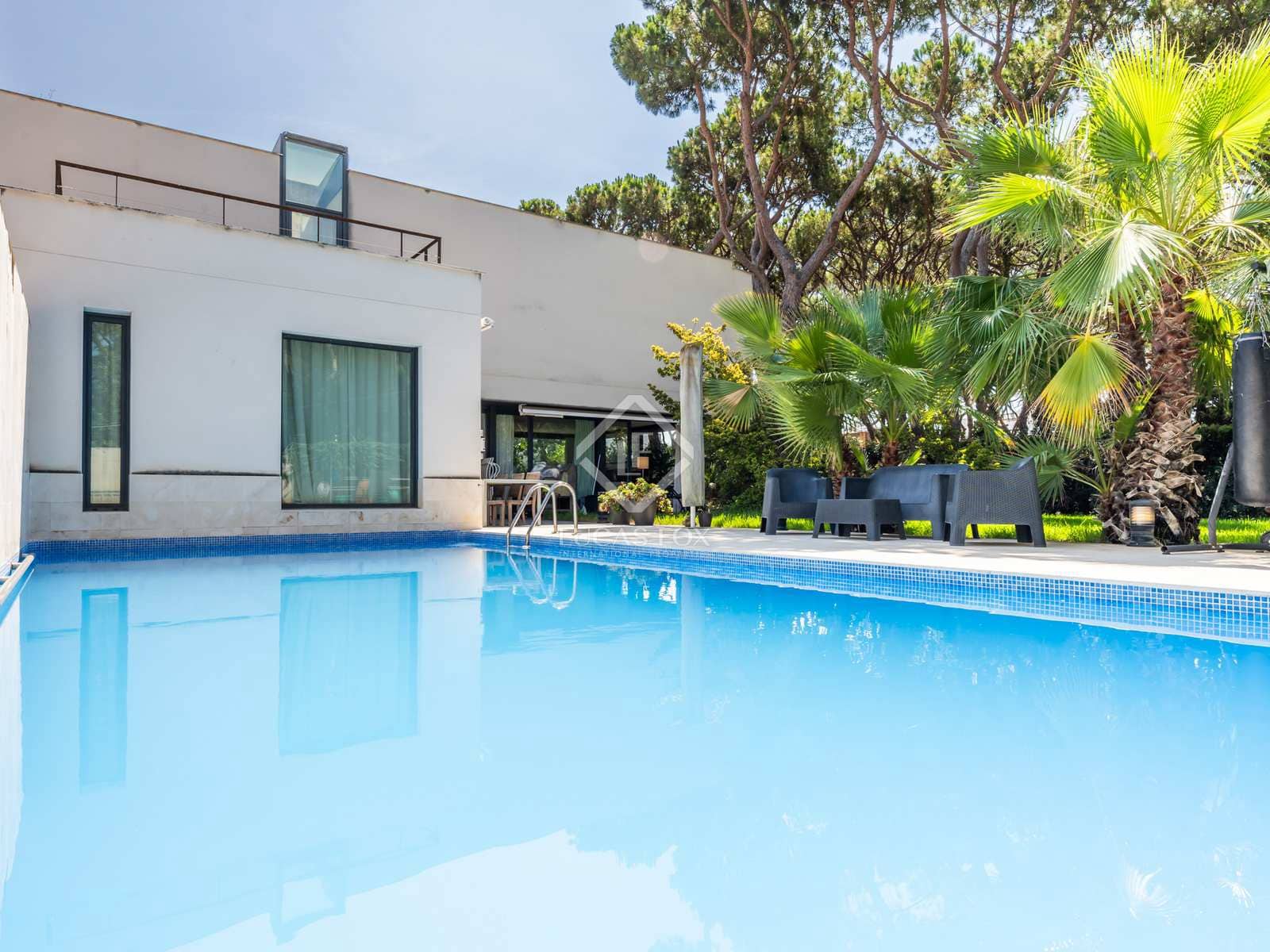 4 soveværelse Villa til salg i Gava med swimmingpool garage - € 3.790.000 (Ref: 7733441)