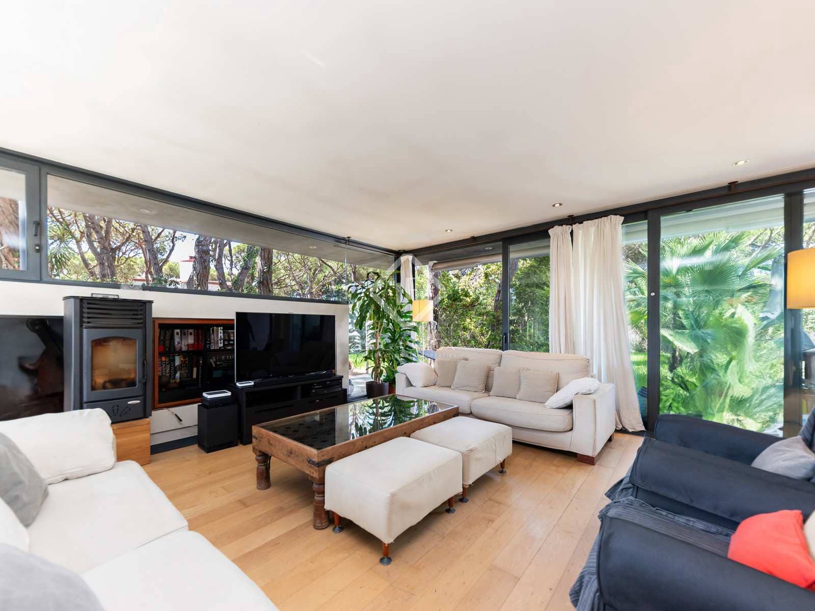 4 soveværelse Villa til salg i Gava med swimmingpool garage - € 3.790.000 (Ref: 7733441)