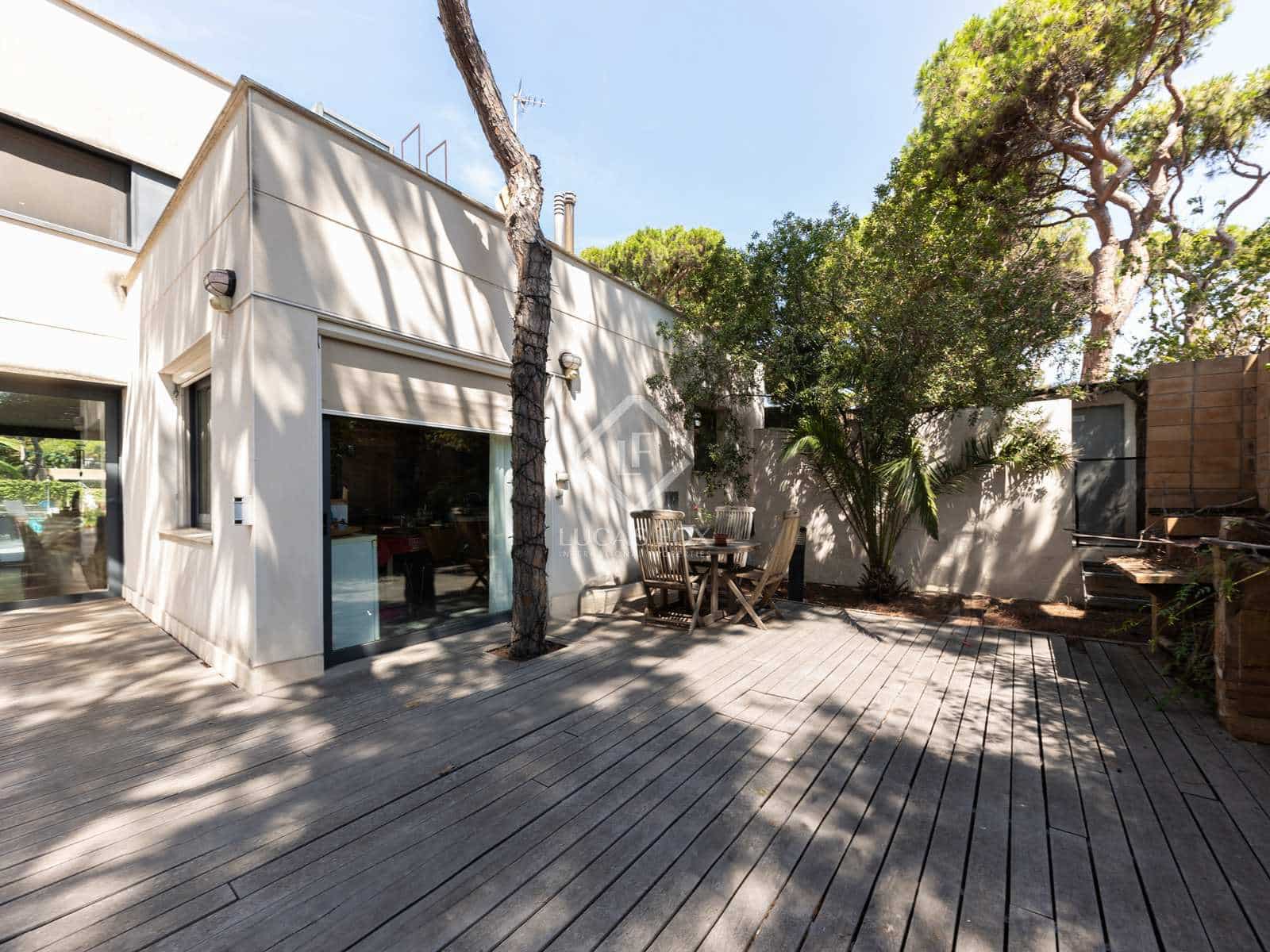 4 soveværelse Villa til salg i Gava med swimmingpool garage - € 3.790.000 (Ref: 7733441)