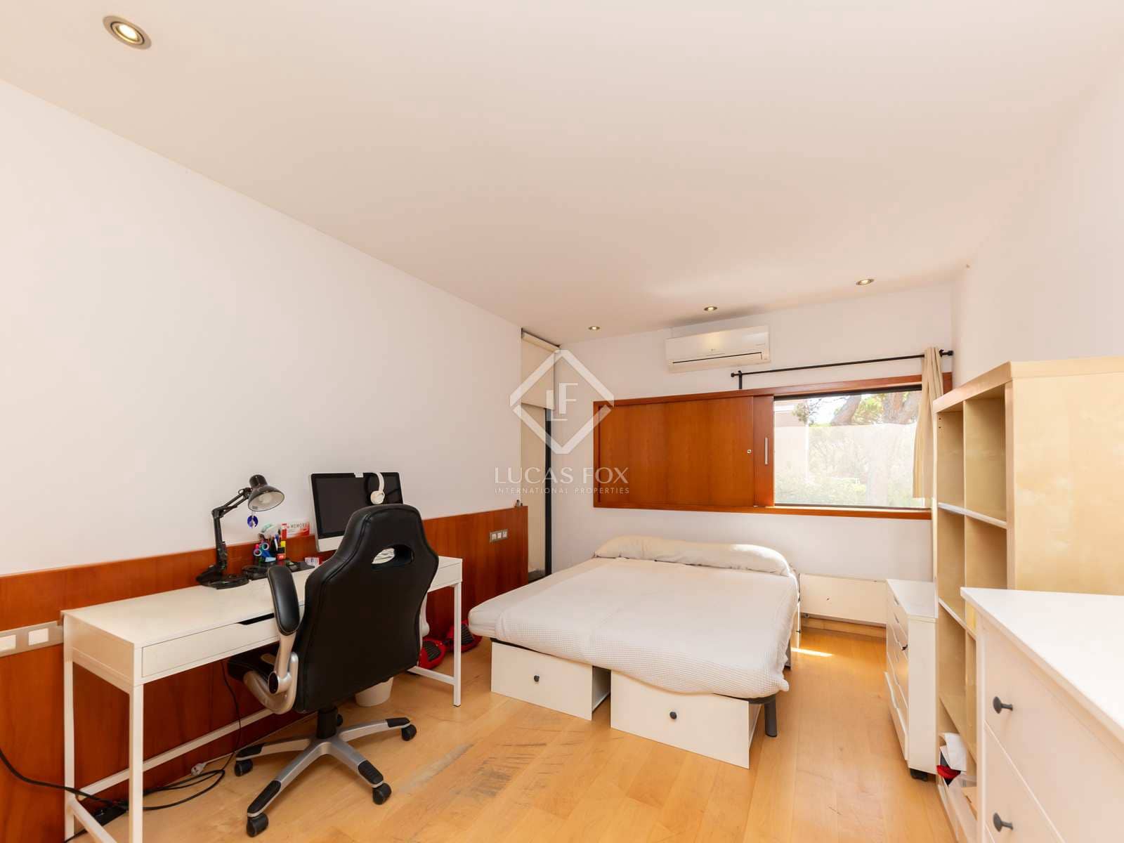 4 soveværelse Villa til salg i Gava med swimmingpool garage - € 3.790.000 (Ref: 7733441)