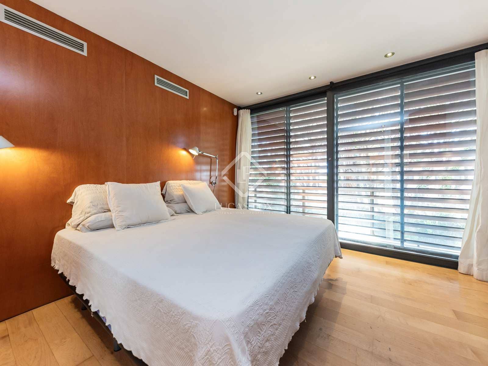 4 soveværelse Villa til salg i Gava med swimmingpool garage - € 3.790.000 (Ref: 7733441)