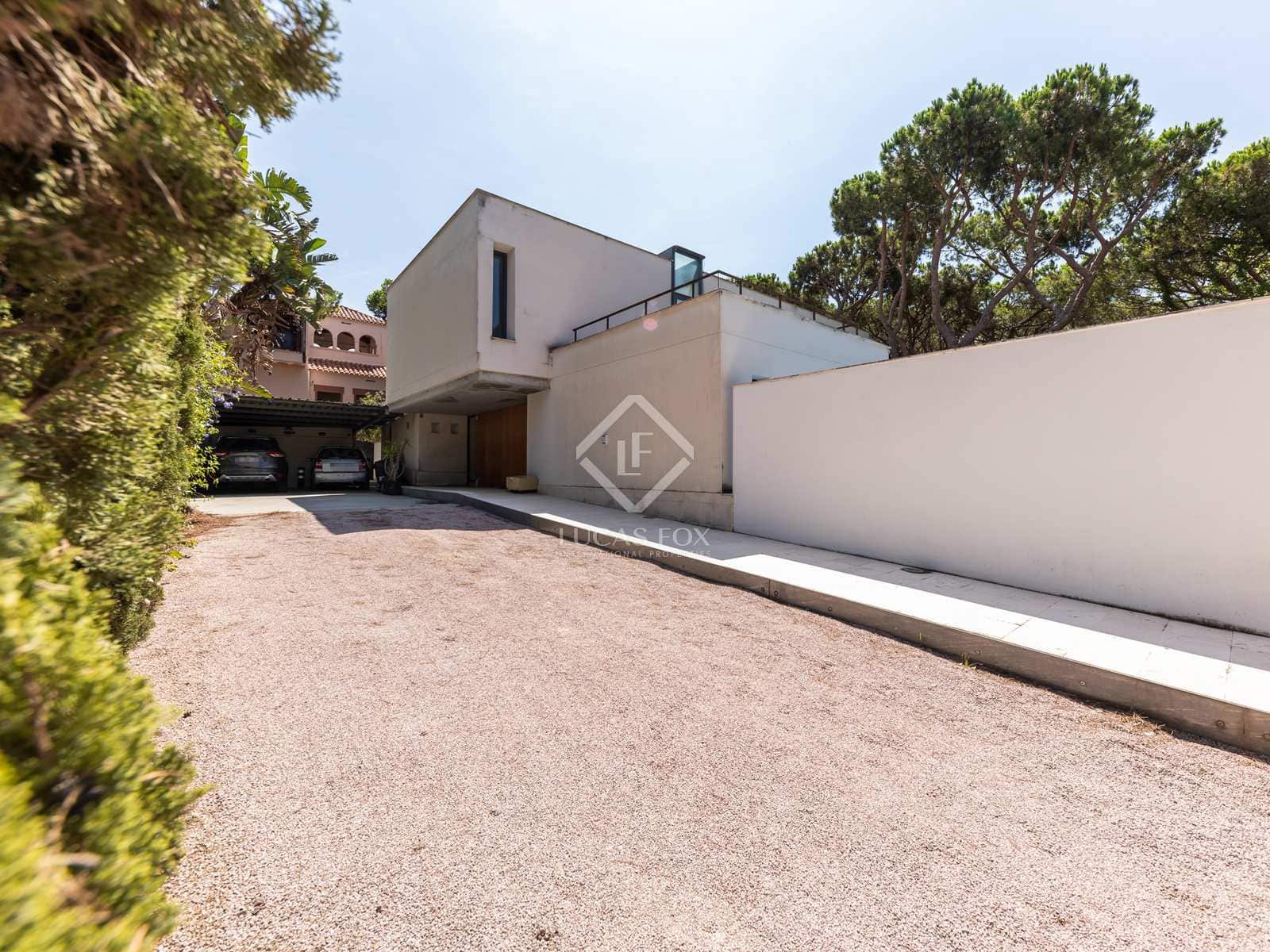 4 soveværelse Villa til salg i Gava med swimmingpool garage - € 3.790.000 (Ref: 7733441)