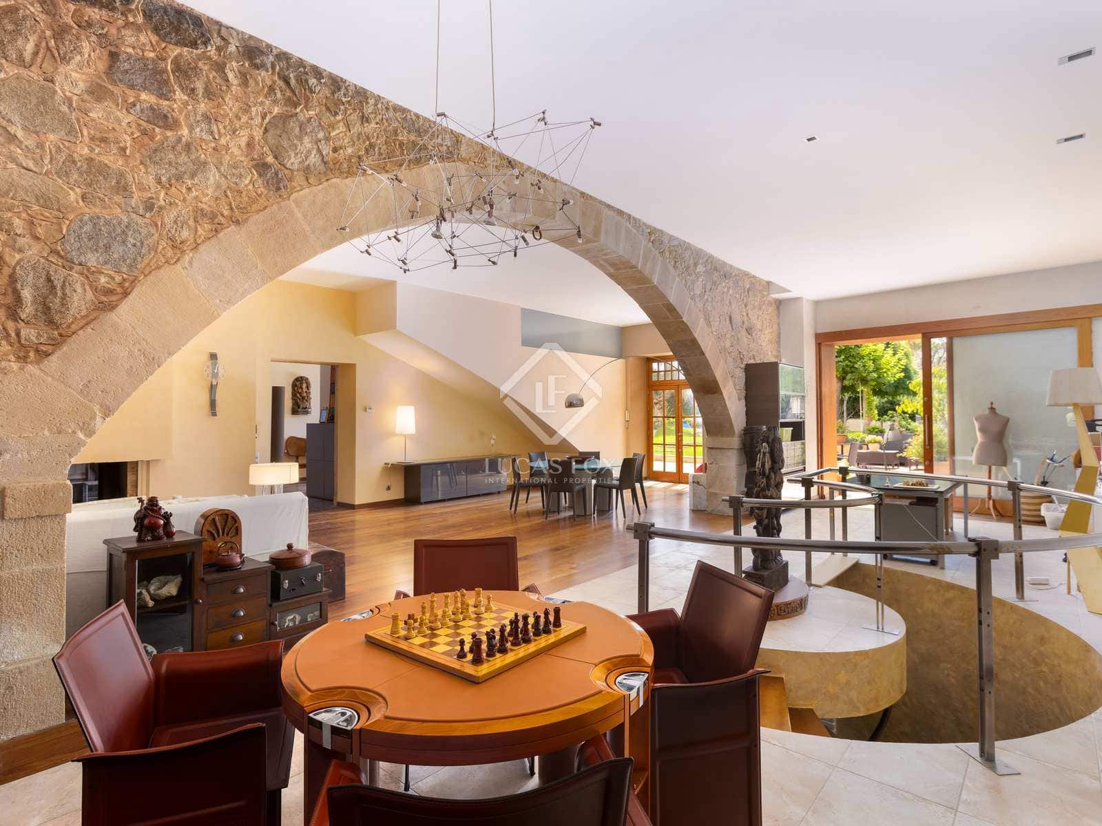 5 bedroom Villa for sale in Teia with garage - € 2,180,000 (Ref: 7736241)
