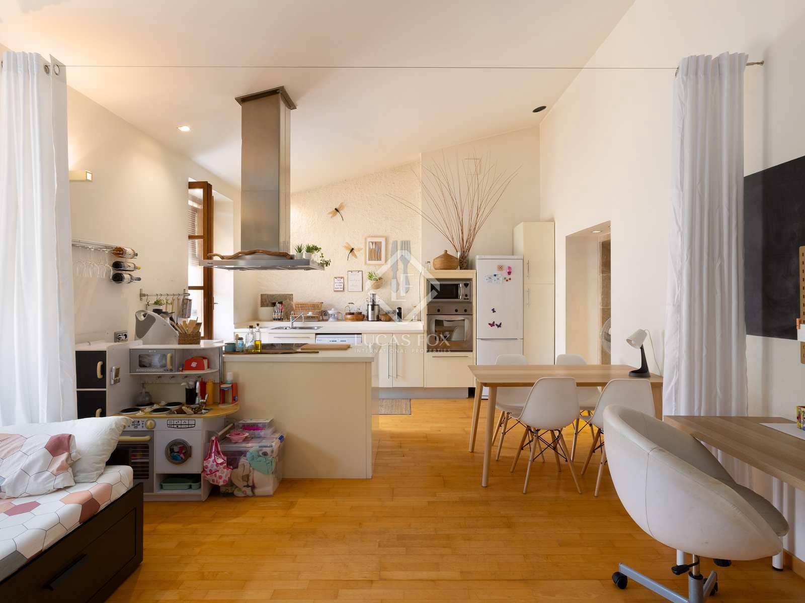 5 bedroom Villa for sale in Teia with garage - € 2,180,000 (Ref: 7736241)