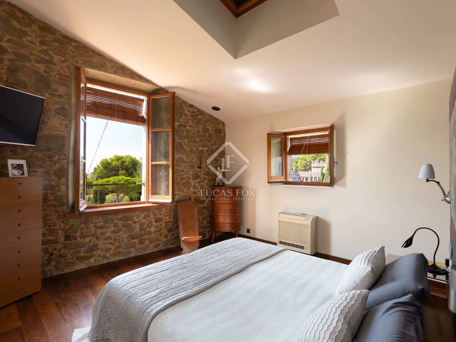 5 bedroom Villa for sale in Teia with garage - € 2,180,000 (Ref: 7736241)