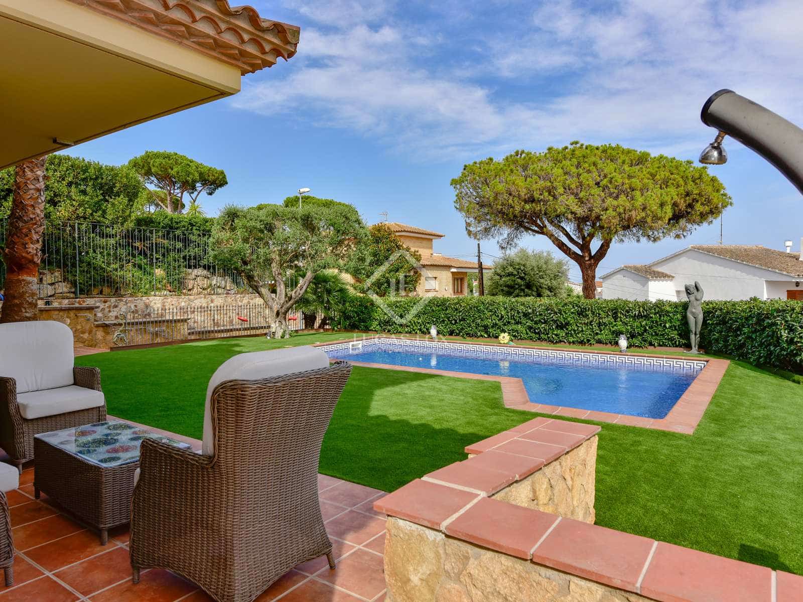 7 slaapkamer Villa te koop in Castell-Platja d'Aro met zwembad garage - € 1.590.000 (Ref: 7737225)