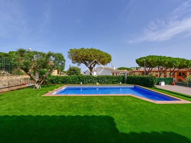 7 slaapkamer Villa te koop in Castell-Platja d'Aro met zwembad garage - € 1.590.000 (Ref: 7737225)