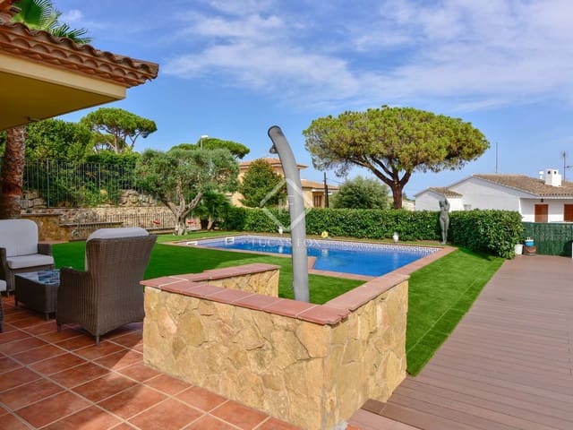 7 slaapkamer Villa te koop in Castell-Platja d'Aro met zwembad garage - € 1.590.000 (Ref: 7737225)