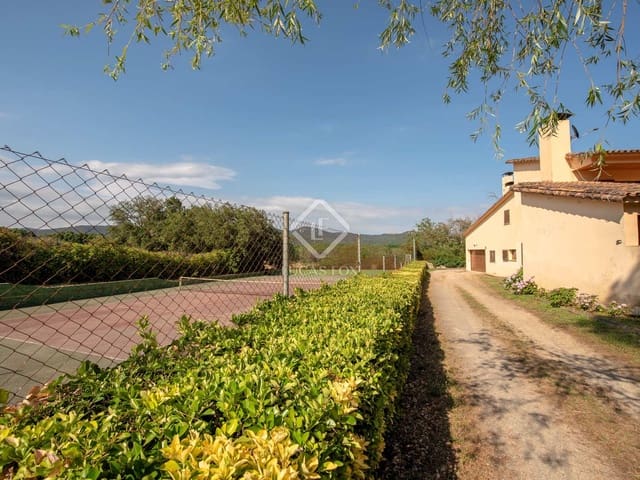 Chalet de 6 habitaciones en Santa Cristina d'Aro en venta con piscina garaje - 1.400.000 € (Ref: 7738345)