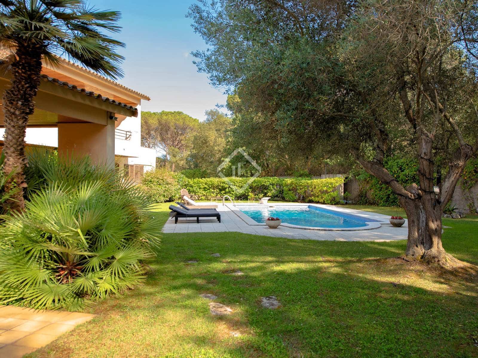 6 soveværelse Villa til salg i Santa Cristina d'Aro med swimmingpool garage - € 1.400.000 (Ref: 7738345)